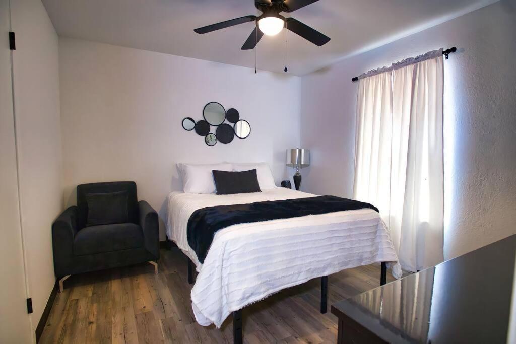 Chic & Cozy 2 Bedroom - 1 Bathroom - Rated Best Eagle Pass Ngoại thất bức ảnh