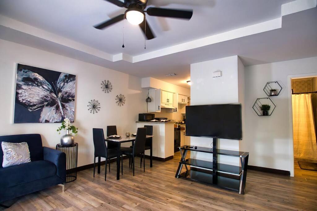 Chic & Cozy 2 Bedroom - 1 Bathroom - Rated Best Eagle Pass Ngoại thất bức ảnh