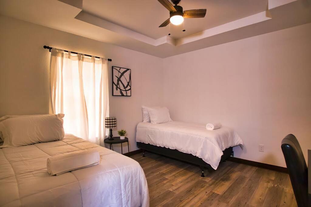 Chic & Cozy 2 Bedroom - 1 Bathroom - Rated Best Eagle Pass Ngoại thất bức ảnh
